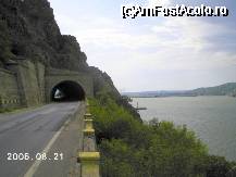 [P19] Drumul de la Orşova la Turnu Severin este presărat cu viaducte şi tuneluri » foto by Costi
 - 
<span class="allrVoted glyphicon glyphicon-heart hidden" id="av35387"></span>
<a class="m-l-10 hidden" id="sv35387" onclick="voting_Foto_DelVot(,35387,3894)" role="button">șterge vot <span class="glyphicon glyphicon-remove"></span></a>
<a id="v935387" class=" c-red"  onclick="voting_Foto_SetVot(35387)" role="button"><span class="glyphicon glyphicon-heart-empty"></span> <b>LIKE</b> = Votează poza</a> <img class="hidden"  id="f35387W9" src="/imagini/loader.gif" border="0" /><span class="AjErrMes hidden" id="e35387ErM"></span>