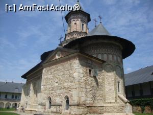 [P31] Biserica ”Înălțarea Domnului” de la mănăstirea Neamț văzută din exterior.  » foto by Floryn81
 - 
<span class="allrVoted glyphicon glyphicon-heart hidden" id="av764531"></span>
<a class="m-l-10 hidden" id="sv764531" onclick="voting_Foto_DelVot(,764531,3917)" role="button">șterge vot <span class="glyphicon glyphicon-remove"></span></a>
<a id="v9764531" class=" c-red"  onclick="voting_Foto_SetVot(764531)" role="button"><span class="glyphicon glyphicon-heart-empty"></span> <b>LIKE</b> = Votează poza</a> <img class="hidden"  id="f764531W9" src="/imagini/loader.gif" border="0" /><span class="AjErrMes hidden" id="e764531ErM"></span>