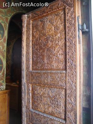 [P33] Ușa de la intrarea în biserica ”Sfântul Gheorghe” de la mănăstirea Neamț.  » foto by Floryn81
 - 
<span class="allrVoted glyphicon glyphicon-heart hidden" id="av764534"></span>
<a class="m-l-10 hidden" id="sv764534" onclick="voting_Foto_DelVot(,764534,3917)" role="button">șterge vot <span class="glyphicon glyphicon-remove"></span></a>
<a id="v9764534" class=" c-red"  onclick="voting_Foto_SetVot(764534)" role="button"><span class="glyphicon glyphicon-heart-empty"></span> <b>LIKE</b> = Votează poza</a> <img class="hidden"  id="f764534W9" src="/imagini/loader.gif" border="0" /><span class="AjErrMes hidden" id="e764534ErM"></span>