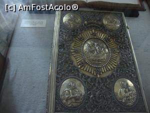 [P51] Evanghelie din anul 1821 – cea mai mare carte românească veche tipărită pe teritoriul românesc (cu oglinda paginii 450 X 320 mm).  » foto by Floryn81
 - 
<span class="allrVoted glyphicon glyphicon-heart hidden" id="av764563"></span>
<a class="m-l-10 hidden" id="sv764563" onclick="voting_Foto_DelVot(,764563,3917)" role="button">șterge vot <span class="glyphicon glyphicon-remove"></span></a>
<a id="v9764563" class=" c-red"  onclick="voting_Foto_SetVot(764563)" role="button"><span class="glyphicon glyphicon-heart-empty"></span> <b>LIKE</b> = Votează poza</a> <img class="hidden"  id="f764563W9" src="/imagini/loader.gif" border="0" /><span class="AjErrMes hidden" id="e764563ErM"></span>