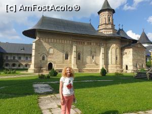 [P02] biserica ctitorita de Stefan cel Mare, Inaltarea Domnului, eleganta si monumentala, construita din piatra, in culoarea naturala a acesteia » foto by geani anto
 - 
<span class="allrVoted glyphicon glyphicon-heart hidden" id="av1171956"></span>
<a class="m-l-10 hidden" id="sv1171956" onclick="voting_Foto_DelVot(,1171956,3917)" role="button">șterge vot <span class="glyphicon glyphicon-remove"></span></a>
<a id="v91171956" class=" c-red"  onclick="voting_Foto_SetVot(1171956)" role="button"><span class="glyphicon glyphicon-heart-empty"></span> <b>LIKE</b> = Votează poza</a> <img class="hidden"  id="f1171956W9" src="/imagini/loader.gif" border="0" /><span class="AjErrMes hidden" id="e1171956ErM"></span>