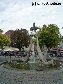 [P01] Orasul Uberlingen, de unde am luat vaporasul sprea Insula Mainau » foto by cryss27
 - 
<span class="allrVoted glyphicon glyphicon-heart hidden" id="av288920"></span>
<a class="m-l-10 hidden" id="sv288920" onclick="voting_Foto_DelVot(,288920,3920)" role="button">șterge vot <span class="glyphicon glyphicon-remove"></span></a>
<a id="v9288920" class=" c-red"  onclick="voting_Foto_SetVot(288920)" role="button"><span class="glyphicon glyphicon-heart-empty"></span> <b>LIKE</b> = Votează poza</a> <img class="hidden"  id="f288920W9" src="/imagini/loader.gif" border="0" /><span class="AjErrMes hidden" id="e288920ErM"></span>