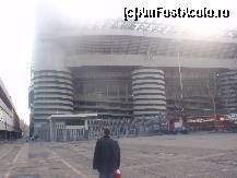 [P08] San Siro - vedere din spate stadionului » foto by sunflower
 - 
<span class="allrVoted glyphicon glyphicon-heart hidden" id="av303889"></span>
<a class="m-l-10 hidden" id="sv303889" onclick="voting_Foto_DelVot(,303889,3925)" role="button">șterge vot <span class="glyphicon glyphicon-remove"></span></a>
<a id="v9303889" class=" c-red"  onclick="voting_Foto_SetVot(303889)" role="button"><span class="glyphicon glyphicon-heart-empty"></span> <b>LIKE</b> = Votează poza</a> <img class="hidden"  id="f303889W9" src="/imagini/loader.gif" border="0" /><span class="AjErrMes hidden" id="e303889ErM"></span>