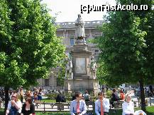 [P10] Milano-un mic parculet intre Scala si galeriile Vittorio Emanuele » foto by buburuzica
 - 
<span class="allrVoted glyphicon glyphicon-heart hidden" id="av37035"></span>
<a class="m-l-10 hidden" id="sv37035" onclick="voting_Foto_DelVot(,37035,3925)" role="button">șterge vot <span class="glyphicon glyphicon-remove"></span></a>
<a id="v937035" class=" c-red"  onclick="voting_Foto_SetVot(37035)" role="button"><span class="glyphicon glyphicon-heart-empty"></span> <b>LIKE</b> = Votează poza</a> <img class="hidden"  id="f37035W9" src="/imagini/loader.gif" border="0" /><span class="AjErrMes hidden" id="e37035ErM"></span>