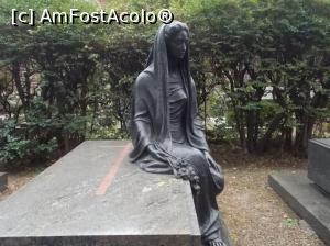 [P10] Cimitero Monumentale, Milano.  » foto by mihaelavoicu
 - 
<span class="allrVoted glyphicon glyphicon-heart hidden" id="av921673"></span>
<a class="m-l-10 hidden" id="sv921673" onclick="voting_Foto_DelVot(,921673,3925)" role="button">șterge vot <span class="glyphicon glyphicon-remove"></span></a>
<a id="v9921673" class=" c-red"  onclick="voting_Foto_SetVot(921673)" role="button"><span class="glyphicon glyphicon-heart-empty"></span> <b>LIKE</b> = Votează poza</a> <img class="hidden"  id="f921673W9" src="/imagini/loader.gif" border="0" /><span class="AjErrMes hidden" id="e921673ErM"></span>