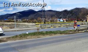 [P01] Cetatea Neamţului (în stânga-sus) văzută de pe podul peste Ozana, la intrarea în Târgu Neamţ » foto by Lucien
 - 
<span class="allrVoted glyphicon glyphicon-heart hidden" id="av744845"></span>
<a class="m-l-10 hidden" id="sv744845" onclick="voting_Foto_DelVot(,744845,3934)" role="button">șterge vot <span class="glyphicon glyphicon-remove"></span></a>
<a id="v9744845" class=" c-red"  onclick="voting_Foto_SetVot(744845)" role="button"><span class="glyphicon glyphicon-heart-empty"></span> <b>LIKE</b> = Votează poza</a> <img class="hidden"  id="f744845W9" src="/imagini/loader.gif" border="0" /><span class="AjErrMes hidden" id="e744845ErM"></span>