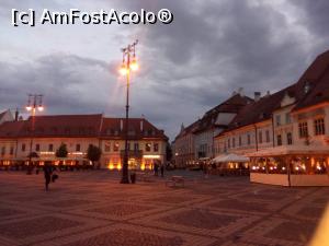 [P19] Sibiu, Centrul vechi » foto by Mioritik
 - 
<span class="allrVoted glyphicon glyphicon-heart hidden" id="av1290610"></span>
<a class="m-l-10 hidden" id="sv1290610" onclick="voting_Foto_DelVot(,1290610,3936)" role="button">șterge vot <span class="glyphicon glyphicon-remove"></span></a>
<a id="v91290610" class=" c-red"  onclick="voting_Foto_SetVot(1290610)" role="button"><span class="glyphicon glyphicon-heart-empty"></span> <b>LIKE</b> = Votează poza</a> <img class="hidden"  id="f1290610W9" src="/imagini/loader.gif" border="0" /><span class="AjErrMes hidden" id="e1290610ErM"></span>