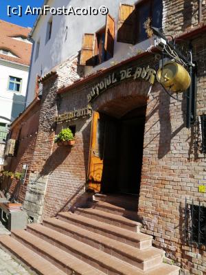 [P11] Butoiul de aur restaurant » foto by nelu73
 - 
<span class="allrVoted glyphicon glyphicon-heart hidden" id="av1257986"></span>
<a class="m-l-10 hidden" id="sv1257986" onclick="voting_Foto_DelVot(,1257986,3936)" role="button">șterge vot <span class="glyphicon glyphicon-remove"></span></a>
<a id="v91257986" class=" c-red"  onclick="voting_Foto_SetVot(1257986)" role="button"><span class="glyphicon glyphicon-heart-empty"></span> <b>LIKE</b> = Votează poza</a> <img class="hidden"  id="f1257986W9" src="/imagini/loader.gif" border="0" /><span class="AjErrMes hidden" id="e1257986ErM"></span>