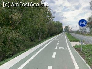 [P19] Pista de biciclete » foto by AZE
 - 
<span class="allrVoted glyphicon glyphicon-heart hidden" id="av1387744"></span>
<a class="m-l-10 hidden" id="sv1387744" onclick="voting_Foto_DelVot(,1387744,3936)" role="button">șterge vot <span class="glyphicon glyphicon-remove"></span></a>
<a id="v91387744" class=" c-red"  onclick="voting_Foto_SetVot(1387744)" role="button"><span class="glyphicon glyphicon-heart-empty"></span> <b>LIKE</b> = Votează poza</a> <img class="hidden"  id="f1387744W9" src="/imagini/loader.gif" border="0" /><span class="AjErrMes hidden" id="e1387744ErM"></span>