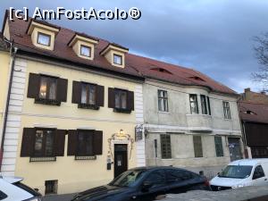 [P14] Sibiu - Casa Salzburg, o mica pensiune » foto by mishu
 - 
<span class="allrVoted glyphicon glyphicon-heart hidden" id="av1286230"></span>
<a class="m-l-10 hidden" id="sv1286230" onclick="voting_Foto_DelVot(,1286230,3936)" role="button">șterge vot <span class="glyphicon glyphicon-remove"></span></a>
<a id="v91286230" class=" c-red"  onclick="voting_Foto_SetVot(1286230)" role="button"><span class="glyphicon glyphicon-heart-empty"></span> <b>LIKE</b> = Votează poza</a> <img class="hidden"  id="f1286230W9" src="/imagini/loader.gif" border="0" /><span class="AjErrMes hidden" id="e1286230ErM"></span>