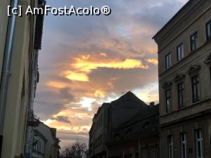 [P03] Sibiu - prima ora a zilei » foto by mishu
 - 
<span class="allrVoted glyphicon glyphicon-heart hidden" id="av1286219"></span>
<a class="m-l-10 hidden" id="sv1286219" onclick="voting_Foto_DelVot(,1286219,3936)" role="button">șterge vot <span class="glyphicon glyphicon-remove"></span></a>
<a id="v91286219" class=" c-red"  onclick="voting_Foto_SetVot(1286219)" role="button"><span class="glyphicon glyphicon-heart-empty"></span> <b>LIKE</b> = Votează poza</a> <img class="hidden"  id="f1286219W9" src="/imagini/loader.gif" border="0" /><span class="AjErrMes hidden" id="e1286219ErM"></span>