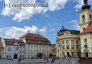 [P11] Piața Mare » foto by Carmen Ion
 - 
<span class="allrVoted glyphicon glyphicon-heart hidden" id="av1513588"></span>
<a class="m-l-10 hidden" id="sv1513588" onclick="voting_Foto_DelVot(,1513588,3936)" role="button">șterge vot <span class="glyphicon glyphicon-remove"></span></a>
<a id="v91513588" class=" c-red"  onclick="voting_Foto_SetVot(1513588)" role="button"><span class="glyphicon glyphicon-heart-empty"></span> <b>LIKE</b> = Votează poza</a> <img class="hidden"  id="f1513588W9" src="/imagini/loader.gif" border="0" /><span class="AjErrMes hidden" id="e1513588ErM"></span>