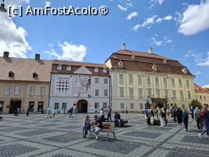 [P18] Piața Mare » foto by Carmen Ion
 - 
<span class="allrVoted glyphicon glyphicon-heart hidden" id="av1513595"></span>
<a class="m-l-10 hidden" id="sv1513595" onclick="voting_Foto_DelVot(,1513595,3936)" role="button">șterge vot <span class="glyphicon glyphicon-remove"></span></a>
<a id="v91513595" class=" c-red"  onclick="voting_Foto_SetVot(1513595)" role="button"><span class="glyphicon glyphicon-heart-empty"></span> <b>LIKE</b> = Votează poza</a> <img class="hidden"  id="f1513595W9" src="/imagini/loader.gif" border="0" /><span class="AjErrMes hidden" id="e1513595ErM"></span>