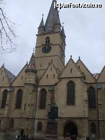 [P19] Biserica evanghelica din Sibiu - o cladire foarte impunatoare in stil gotic » foto by Valentina69
 - 
<span class="allrVoted glyphicon glyphicon-heart hidden" id="av47134"></span>
<a class="m-l-10 hidden" id="sv47134" onclick="voting_Foto_DelVot(,47134,3936)" role="button">șterge vot <span class="glyphicon glyphicon-remove"></span></a>
<a id="v947134" class=" c-red"  onclick="voting_Foto_SetVot(47134)" role="button"><span class="glyphicon glyphicon-heart-empty"></span> <b>LIKE</b> = Votează poza</a> <img class="hidden"  id="f47134W9" src="/imagini/loader.gif" border="0" /><span class="AjErrMes hidden" id="e47134ErM"></span>