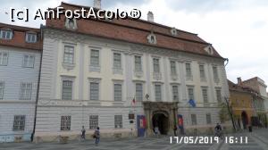 [P04] Sibiu. Palatul Brukenthal » foto by ungureanica
 - 
<span class="allrVoted glyphicon glyphicon-heart hidden" id="av1072593"></span>
<a class="m-l-10 hidden" id="sv1072593" onclick="voting_Foto_DelVot(,1072593,3936)" role="button">șterge vot <span class="glyphicon glyphicon-remove"></span></a>
<a id="v91072593" class=" c-red"  onclick="voting_Foto_SetVot(1072593)" role="button"><span class="glyphicon glyphicon-heart-empty"></span> <b>LIKE</b> = Votează poza</a> <img class="hidden"  id="f1072593W9" src="/imagini/loader.gif" border="0" /><span class="AjErrMes hidden" id="e1072593ErM"></span>