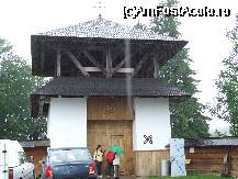[P01] Manastirea Humor - intrarea » foto by danoradea
 - 
<span class="allrVoted glyphicon glyphicon-heart hidden" id="av34960"></span>
<a class="m-l-10 hidden" id="sv34960" onclick="voting_Foto_DelVot(,34960,3946)" role="button">șterge vot <span class="glyphicon glyphicon-remove"></span></a>
<a id="v934960" class=" c-red"  onclick="voting_Foto_SetVot(34960)" role="button"><span class="glyphicon glyphicon-heart-empty"></span> <b>LIKE</b> = Votează poza</a> <img class="hidden"  id="f34960W9" src="/imagini/loader.gif" border="0" /><span class="AjErrMes hidden" id="e34960ErM"></span>