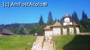 [P40] Biserica din piatra de la Manastirea Sihastria Putnei » foto by DOINITA
 - 
<span class="allrVoted glyphicon glyphicon-heart hidden" id="av1036657"></span>
<a class="m-l-10 hidden" id="sv1036657" onclick="voting_Foto_DelVot(,1036657,3968)" role="button">șterge vot <span class="glyphicon glyphicon-remove"></span></a>
<a id="v91036657" class=" c-red"  onclick="voting_Foto_SetVot(1036657)" role="button"><span class="glyphicon glyphicon-heart-empty"></span> <b>LIKE</b> = Votează poza</a> <img class="hidden"  id="f1036657W9" src="/imagini/loader.gif" border="0" /><span class="AjErrMes hidden" id="e1036657ErM"></span>