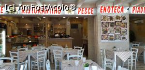 [P38] Restaurant drăgut pe plajă » foto by gettyy
 - 
<span class="allrVoted glyphicon glyphicon-heart hidden" id="av1122920"></span>
<a class="m-l-10 hidden" id="sv1122920" onclick="voting_Foto_DelVot(,1122920,3990)" role="button">șterge vot <span class="glyphicon glyphicon-remove"></span></a>
<a id="v91122920" class=" c-red"  onclick="voting_Foto_SetVot(1122920)" role="button"><span class="glyphicon glyphicon-heart-empty"></span> <b>LIKE</b> = Votează poza</a> <img class="hidden"  id="f1122920W9" src="/imagini/loader.gif" border="0" /><span class="AjErrMes hidden" id="e1122920ErM"></span>