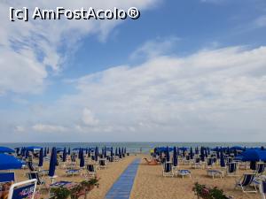 [P04] Plaja Lido di Jesolo » foto by Bughy82
 - 
<span class="allrVoted glyphicon glyphicon-heart hidden" id="av1035987"></span>
<a class="m-l-10 hidden" id="sv1035987" onclick="voting_Foto_DelVot(,1035987,3990)" role="button">șterge vot <span class="glyphicon glyphicon-remove"></span></a>
<a id="v91035987" class=" c-red"  onclick="voting_Foto_SetVot(1035987)" role="button"><span class="glyphicon glyphicon-heart-empty"></span> <b>LIKE</b> = Votează poza</a> <img class="hidden"  id="f1035987W9" src="/imagini/loader.gif" border="0" /><span class="AjErrMes hidden" id="e1035987ErM"></span>