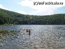 [P15] O baie in lac » foto by pepsi70ro
 - 
<span class="allrVoted glyphicon glyphicon-heart hidden" id="av30518"></span>
<a class="m-l-10 hidden" id="sv30518" onclick="voting_Foto_DelVot(,30518,3998)" role="button">șterge vot <span class="glyphicon glyphicon-remove"></span></a>
<a id="v930518" class=" c-red"  onclick="voting_Foto_SetVot(30518)" role="button"><span class="glyphicon glyphicon-heart-empty"></span> <b>LIKE</b> = Votează poza</a> <img class="hidden"  id="f30518W9" src="/imagini/loader.gif" border="0" /><span class="AjErrMes hidden" id="e30518ErM"></span>