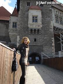 [P01] Castelul Corvinilor (Hunedoara) - intrarea principala » foto by roxanaoprea
 - 
<span class="allrVoted glyphicon glyphicon-heart hidden" id="av266408"></span>
<a class="m-l-10 hidden" id="sv266408" onclick="voting_Foto_DelVot(,266408,4000)" role="button">șterge vot <span class="glyphicon glyphicon-remove"></span></a>
<a id="v9266408" class=" c-red"  onclick="voting_Foto_SetVot(266408)" role="button"><span class="glyphicon glyphicon-heart-empty"></span> <b>LIKE</b> = Votează poza</a> <img class="hidden"  id="f266408W9" src="/imagini/loader.gif" border="0" /><span class="AjErrMes hidden" id="e266408ErM"></span>