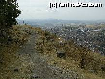 [P29] Pergam - Caprele si 'Drumul Caprelor' - cararea pe care am ajuns pe celalalt versant. In vale, orasul Bergama. » foto by iulianic
 - 
<span class="allrVoted glyphicon glyphicon-heart hidden" id="av262246"></span>
<a class="m-l-10 hidden" id="sv262246" onclick="voting_Foto_DelVot(,262246,4030)" role="button">șterge vot <span class="glyphicon glyphicon-remove"></span></a>
<a id="v9262246" class=" c-red"  onclick="voting_Foto_SetVot(262246)" role="button"><span class="glyphicon glyphicon-heart-empty"></span> <b>LIKE</b> = Votează poza</a> <img class="hidden"  id="f262246W9" src="/imagini/loader.gif" border="0" /><span class="AjErrMes hidden" id="e262246ErM"></span>