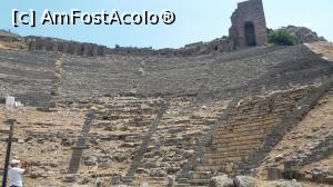 [P05] Teatrul de pe terasa sa. Nu-mi vine să cred că am fost în stare să cobor până aici!  » foto by irinad
 - 
<span class="allrVoted glyphicon glyphicon-heart hidden" id="av1029307"></span>
<a class="m-l-10 hidden" id="sv1029307" onclick="voting_Foto_DelVot(,1029307,4030)" role="button">șterge vot <span class="glyphicon glyphicon-remove"></span></a>
<a id="v91029307" class=" c-red"  onclick="voting_Foto_SetVot(1029307)" role="button"><span class="glyphicon glyphicon-heart-empty"></span> <b>LIKE</b> = Votează poza</a> <img class="hidden"  id="f1029307W9" src="/imagini/loader.gif" border="0" /><span class="AjErrMes hidden" id="e1029307ErM"></span>