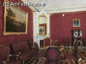 [P19] Salonul purpuriu » foto by geani anto
 - 
<span class="allrVoted glyphicon glyphicon-heart hidden" id="av1124124"></span>
<a class="m-l-10 hidden" id="sv1124124" onclick="voting_Foto_DelVot(,1124124,4057)" role="button">șterge vot <span class="glyphicon glyphicon-remove"></span></a>
<a id="v91124124" class=" c-red"  onclick="voting_Foto_SetVot(1124124)" role="button"><span class="glyphicon glyphicon-heart-empty"></span> <b>LIKE</b> = Votează poza</a> <img class="hidden"  id="f1124124W9" src="/imagini/loader.gif" border="0" /><span class="AjErrMes hidden" id="e1124124ErM"></span>