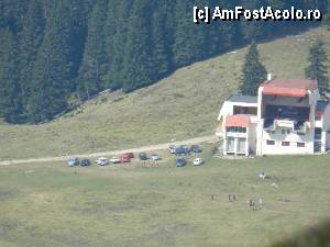 [P31] Telecabina Pestera vazuta de la Sfinx, daca ai 36x zoom optic totul pare posibil, chiar si sa iti vezi masina de sus » foto by ionescunic
 - 
<span class="allrVoted glyphicon glyphicon-heart hidden" id="av345349"></span>
<a class="m-l-10 hidden" id="sv345349" onclick="voting_Foto_DelVot(,345349,4076)" role="button">șterge vot <span class="glyphicon glyphicon-remove"></span></a>
<a id="v9345349" class=" c-red"  onclick="voting_Foto_SetVot(345349)" role="button"><span class="glyphicon glyphicon-heart-empty"></span> <b>LIKE</b> = Votează poza</a> <img class="hidden"  id="f345349W9" src="/imagini/loader.gif" border="0" /><span class="AjErrMes hidden" id="e345349ErM"></span>