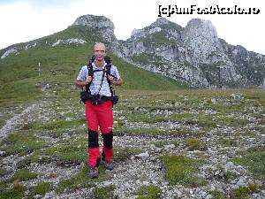 [P17] Coborârea către Şaua Ţigăneşti » foto by Claudiu U.
 - 
<span class="allrVoted glyphicon glyphicon-heart hidden" id="av697537"></span>
<a class="m-l-10 hidden" id="sv697537" onclick="voting_Foto_DelVot(,697537,4076)" role="button">șterge vot <span class="glyphicon glyphicon-remove"></span></a>
<a id="v9697537" class=" c-red"  onclick="voting_Foto_SetVot(697537)" role="button"><span class="glyphicon glyphicon-heart-empty"></span> <b>LIKE</b> = Votează poza</a> <img class="hidden"  id="f697537W9" src="/imagini/loader.gif" border="0" /><span class="AjErrMes hidden" id="e697537ErM"></span>