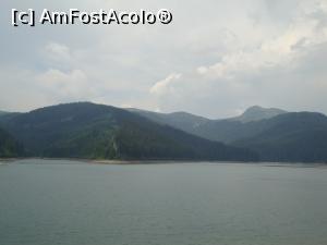 [P60] La final, am mers şi la Bolboci pentru a admira frumuseţea şi măreţia acestui lac de acumulare, o adevărată mare între munţi! România e frumoasă şi merită vizitată! Călătorii plăcute tuturor!  » foto by Floryn81
 - 
<span class="allrVoted glyphicon glyphicon-heart hidden" id="av869609"></span>
<a class="m-l-10 hidden" id="sv869609" onclick="voting_Foto_DelVot(,869609,4076)" role="button">șterge vot <span class="glyphicon glyphicon-remove"></span></a>
<a id="v9869609" class=" c-red"  onclick="voting_Foto_SetVot(869609)" role="button"><span class="glyphicon glyphicon-heart-empty"></span> <b>LIKE</b> = Votează poza</a> <img class="hidden"  id="f869609W9" src="/imagini/loader.gif" border="0" /><span class="AjErrMes hidden" id="e869609ErM"></span>