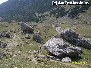 [P10] Pe fundul caldarii Vaii Obarsiei...  » foto by draglucturbo
 - 
<span class="allrVoted glyphicon glyphicon-heart hidden" id="av362015"></span>
<a class="m-l-10 hidden" id="sv362015" onclick="voting_Foto_DelVot(,362015,4076)" role="button">șterge vot <span class="glyphicon glyphicon-remove"></span></a>
<a id="v9362015" class=" c-red"  onclick="voting_Foto_SetVot(362015)" role="button"><span class="glyphicon glyphicon-heart-empty"></span> <b>LIKE</b> = Votează poza</a> <img class="hidden"  id="f362015W9" src="/imagini/loader.gif" border="0" /><span class="AjErrMes hidden" id="e362015ErM"></span>