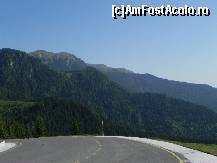 [P01] Drumul asfaltat peste Păduchiosu, în zona de limtă dintre judeţele Prahova şi Dîmboviţa. În faţă se vede Furnica.  » foto by abancor
 - 
<span class="allrVoted glyphicon glyphicon-heart hidden" id="av372828"></span>
<a class="m-l-10 hidden" id="sv372828" onclick="voting_Foto_DelVot(,372828,4076)" role="button">șterge vot <span class="glyphicon glyphicon-remove"></span></a>
<a id="v9372828" class=" c-red"  onclick="voting_Foto_SetVot(372828)" role="button"><span class="glyphicon glyphicon-heart-empty"></span> <b>LIKE</b> = Votează poza</a> <img class="hidden"  id="f372828W9" src="/imagini/loader.gif" border="0" /><span class="AjErrMes hidden" id="e372828ErM"></span>