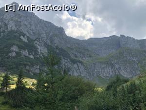 [P13] cakdarea glaciara a Malaiestilor si Muntele Bucsoiu » foto by Dan&Ema
 - 
<span class="allrVoted glyphicon glyphicon-heart hidden" id="av1101489"></span>
<a class="m-l-10 hidden" id="sv1101489" onclick="voting_Foto_DelVot(,1101489,4076)" role="button">șterge vot <span class="glyphicon glyphicon-remove"></span></a>
<a id="v91101489" class=" c-red"  onclick="voting_Foto_SetVot(1101489)" role="button"><span class="glyphicon glyphicon-heart-empty"></span> <b>LIKE</b> = Votează poza</a> <img class="hidden"  id="f1101489W9" src="/imagini/loader.gif" border="0" /><span class="AjErrMes hidden" id="e1101489ErM"></span>