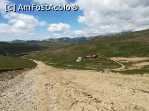 [P31] Urcăm spre Cota 2000 și privim in urmă » foto by Mika
 - 
<span class="allrVoted glyphicon glyphicon-heart hidden" id="av1086368"></span>
<a class="m-l-10 hidden" id="sv1086368" onclick="voting_Foto_DelVot(,1086368,4076)" role="button">șterge vot <span class="glyphicon glyphicon-remove"></span></a>
<a id="v91086368" class=" c-red"  onclick="voting_Foto_SetVot(1086368)" role="button"><span class="glyphicon glyphicon-heart-empty"></span> <b>LIKE</b> = Votează poza</a> <img class="hidden"  id="f1086368W9" src="/imagini/loader.gif" border="0" /><span class="AjErrMes hidden" id="e1086368ErM"></span>