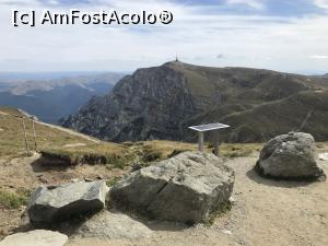 [P12] Vedere de la Vf. Omu » foto by Mika
 - 
<span class="allrVoted glyphicon glyphicon-heart hidden" id="av1112811"></span>
<a class="m-l-10 hidden" id="sv1112811" onclick="voting_Foto_DelVot(,1112811,4076)" role="button">șterge vot <span class="glyphicon glyphicon-remove"></span></a>
<a id="v91112811" class=" c-red"  onclick="voting_Foto_SetVot(1112811)" role="button"><span class="glyphicon glyphicon-heart-empty"></span> <b>LIKE</b> = Votează poza</a> <img class="hidden"  id="f1112811W9" src="/imagini/loader.gif" border="0" /><span class="AjErrMes hidden" id="e1112811ErM"></span>