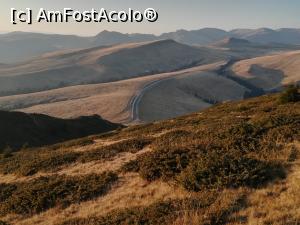 [P02] Șoseaua care merge la Piatra Arsă și culmile Bucegilor » foto by Mika
 - 
<span class="allrVoted glyphicon glyphicon-heart hidden" id="av1119735"></span>
<a class="m-l-10 hidden" id="sv1119735" onclick="voting_Foto_DelVot(,1119735,4076)" role="button">șterge vot <span class="glyphicon glyphicon-remove"></span></a>
<a id="v91119735" class=" c-red"  onclick="voting_Foto_SetVot(1119735)" role="button"><span class="glyphicon glyphicon-heart-empty"></span> <b>LIKE</b> = Votează poza</a> <img class="hidden"  id="f1119735W9" src="/imagini/loader.gif" border="0" /><span class="AjErrMes hidden" id="e1119735ErM"></span>