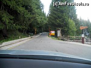 [P04] Aici la Cuibul Dorului, drumul care continua spre Saua Dichiului » foto by pepsi70ro
 - 
<span class="allrVoted glyphicon glyphicon-heart hidden" id="av350428"></span>
<a class="m-l-10 hidden" id="sv350428" onclick="voting_Foto_DelVot(,350428,4076)" role="button">șterge vot <span class="glyphicon glyphicon-remove"></span></a>
<a id="v9350428" class=" c-red"  onclick="voting_Foto_SetVot(350428)" role="button"><span class="glyphicon glyphicon-heart-empty"></span> <b>LIKE</b> = Votează poza</a> <img class="hidden"  id="f350428W9" src="/imagini/loader.gif" border="0" /><span class="AjErrMes hidden" id="e350428ErM"></span>