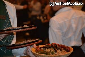 [P03] Vine mancarea...  » foto by TraianS
 - 
<span class="allrVoted glyphicon glyphicon-heart hidden" id="av481066"></span>
<a class="m-l-10 hidden" id="sv481066" onclick="voting_Foto_DelVot(,481066,4083)" role="button">șterge vot <span class="glyphicon glyphicon-remove"></span></a>
<a id="v9481066" class=" c-red"  onclick="voting_Foto_SetVot(481066)" role="button"><span class="glyphicon glyphicon-heart-empty"></span> <b>LIKE</b> = Votează poza</a> <img class="hidden"  id="f481066W9" src="/imagini/loader.gif" border="0" /><span class="AjErrMes hidden" id="e481066ErM"></span>