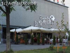 [P01] Ristorante La Mia Musica - Terasa văzută de pe trotuar.  » foto by iulianic
 - 
<span class="allrVoted glyphicon glyphicon-heart hidden" id="av766330"></span>
<a class="m-l-10 hidden" id="sv766330" onclick="voting_Foto_DelVot(,766330,4083)" role="button">șterge vot <span class="glyphicon glyphicon-remove"></span></a>
<a id="v9766330" class=" c-red"  onclick="voting_Foto_SetVot(766330)" role="button"><span class="glyphicon glyphicon-heart-empty"></span> <b>LIKE</b> = Votează poza</a> <img class="hidden"  id="f766330W9" src="/imagini/loader.gif" border="0" /><span class="AjErrMes hidden" id="e766330ErM"></span>