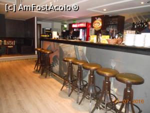 [P05] Ristorante La Mia Musica - Barul într-un moment de liniște.  » foto by iulianic
 - 
<span class="allrVoted glyphicon glyphicon-heart hidden" id="av766334"></span>
<a class="m-l-10 hidden" id="sv766334" onclick="voting_Foto_DelVot(,766334,4083)" role="button">șterge vot <span class="glyphicon glyphicon-remove"></span></a>
<a id="v9766334" class=" c-red"  onclick="voting_Foto_SetVot(766334)" role="button"><span class="glyphicon glyphicon-heart-empty"></span> <b>LIKE</b> = Votează poza</a> <img class="hidden"  id="f766334W9" src="/imagini/loader.gif" border="0" /><span class="AjErrMes hidden" id="e766334ErM"></span>