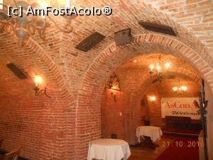 [P14] Crama Domnească - Crama - arcade și ziduri de cărămidă.  » foto by iulianic
 - 
<span class="allrVoted glyphicon glyphicon-heart hidden" id="av804376"></span>
<a class="m-l-10 hidden" id="sv804376" onclick="voting_Foto_DelVot(,804376,4083)" role="button">șterge vot <span class="glyphicon glyphicon-remove"></span></a>
<a id="v9804376" class=" c-red"  onclick="voting_Foto_SetVot(804376)" role="button"><span class="glyphicon glyphicon-heart-empty"></span> <b>LIKE</b> = Votează poza</a> <img class="hidden"  id="f804376W9" src="/imagini/loader.gif" border="0" /><span class="AjErrMes hidden" id="e804376ErM"></span>