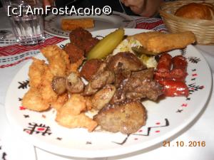 [P17] Crama Domnească - Platou cald (pentru 2 persoane).  » foto by iulianic
 - 
<span class="allrVoted glyphicon glyphicon-heart hidden" id="av804379"></span>
<a class="m-l-10 hidden" id="sv804379" onclick="voting_Foto_DelVot(,804379,4083)" role="button">șterge vot <span class="glyphicon glyphicon-remove"></span></a>
<a id="v9804379" class=" c-red"  onclick="voting_Foto_SetVot(804379)" role="button"><span class="glyphicon glyphicon-heart-empty"></span> <b>LIKE</b> = Votează poza</a> <img class="hidden"  id="f804379W9" src="/imagini/loader.gif" border="0" /><span class="AjErrMes hidden" id="e804379ErM"></span>