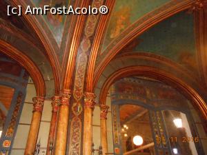 [P14] Caru' cu Bere - Tavanul și coloanele frumos decorate.  » foto by iulianic
 - 
<span class="allrVoted glyphicon glyphicon-heart hidden" id="av807227"></span>
<a class="m-l-10 hidden" id="sv807227" onclick="voting_Foto_DelVot(,807227,4083)" role="button">șterge vot <span class="glyphicon glyphicon-remove"></span></a>
<a id="v9807227" class=" c-red"  onclick="voting_Foto_SetVot(807227)" role="button"><span class="glyphicon glyphicon-heart-empty"></span> <b>LIKE</b> = Votează poza</a> <img class="hidden"  id="f807227W9" src="/imagini/loader.gif" border="0" /><span class="AjErrMes hidden" id="e807227ErM"></span>