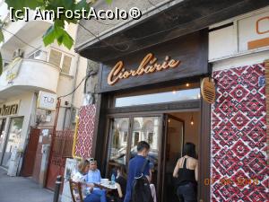 [P02] Ciorbărie - Unitatea din Calea Dorobanți, nr. 73. Intrarea.  » foto by iulianic
 - 
<span class="allrVoted glyphicon glyphicon-heart hidden" id="av964623"></span>
<a class="m-l-10 hidden" id="sv964623" onclick="voting_Foto_DelVot(,964623,4083)" role="button">șterge vot <span class="glyphicon glyphicon-remove"></span></a>
<a id="v9964623" class=" c-red"  onclick="voting_Foto_SetVot(964623)" role="button"><span class="glyphicon glyphicon-heart-empty"></span> <b>LIKE</b> = Votează poza</a> <img class="hidden"  id="f964623W9" src="/imagini/loader.gif" border="0" /><span class="AjErrMes hidden" id="e964623ErM"></span>