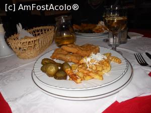 [P15] Restaurant Crilis - Felul principal la meniul zilei.  » foto by iulianic
 - 
<span class="allrVoted glyphicon glyphicon-heart hidden" id="av1042902"></span>
<a class="m-l-10 hidden" id="sv1042902" onclick="voting_Foto_DelVot(,1042902,4083)" role="button">șterge vot <span class="glyphicon glyphicon-remove"></span></a>
<a id="v91042902" class=" c-red"  onclick="voting_Foto_SetVot(1042902)" role="button"><span class="glyphicon glyphicon-heart-empty"></span> <b>LIKE</b> = Votează poza</a> <img class="hidden"  id="f1042902W9" src="/imagini/loader.gif" border="0" /><span class="AjErrMes hidden" id="e1042902ErM"></span>