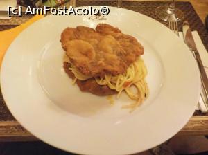 [P09] Trattoria Il mulino - șnițel cu paste și ardei iute, pe sufletul meu » foto by Dragoș_MD
 - 
<span class="allrVoted glyphicon glyphicon-heart hidden" id="av720650"></span>
<a class="m-l-10 hidden" id="sv720650" onclick="voting_Foto_DelVot(,720650,4083)" role="button">șterge vot <span class="glyphicon glyphicon-remove"></span></a>
<a id="v9720650" class=" c-red"  onclick="voting_Foto_SetVot(720650)" role="button"><span class="glyphicon glyphicon-heart-empty"></span> <b>LIKE</b> = Votează poza</a> <img class="hidden"  id="f720650W9" src="/imagini/loader.gif" border="0" /><span class="AjErrMes hidden" id="e720650ErM"></span>
