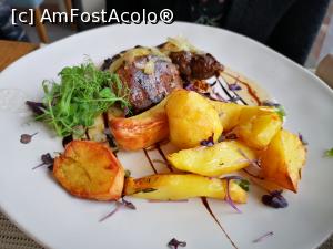 [P20] Ficat de vițel Lion » foto by crismis
 - 
<span class="allrVoted glyphicon glyphicon-heart hidden" id="av1272659"></span>
<a class="m-l-10 hidden" id="sv1272659" onclick="voting_Foto_DelVot(,1272659,4083)" role="button">șterge vot <span class="glyphicon glyphicon-remove"></span></a>
<a id="v91272659" class=" c-red"  onclick="voting_Foto_SetVot(1272659)" role="button"><span class="glyphicon glyphicon-heart-empty"></span> <b>LIKE</b> = Votează poza</a> <img class="hidden"  id="f1272659W9" src="/imagini/loader.gif" border="0" /><span class="AjErrMes hidden" id="e1272659ErM"></span>