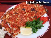 [P04] Lahmacun sau pizza turceasca in varianta mai soft( doar 9 lei). » foto by trandafir 1970*
 - 
<span class="allrVoted glyphicon glyphicon-heart hidden" id="av98748"></span>
<a class="m-l-10 hidden" id="sv98748" onclick="voting_Foto_DelVot(,98748,4083)" role="button">șterge vot <span class="glyphicon glyphicon-remove"></span></a>
<a id="v998748" class=" c-red"  onclick="voting_Foto_SetVot(98748)" role="button"><span class="glyphicon glyphicon-heart-empty"></span> <b>LIKE</b> = Votează poza</a> <img class="hidden"  id="f98748W9" src="/imagini/loader.gif" border="0" /><span class="AjErrMes hidden" id="e98748ErM"></span>