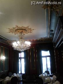 [P16] Hotel Capsa - candelabrul este original » foto by Diaura*
 - 
<span class="allrVoted glyphicon glyphicon-heart hidden" id="av112318"></span>
<a class="m-l-10 hidden" id="sv112318" onclick="voting_Foto_DelVot(,112318,4083)" role="button">șterge vot <span class="glyphicon glyphicon-remove"></span></a>
<a id="v9112318" class=" c-red"  onclick="voting_Foto_SetVot(112318)" role="button"><span class="glyphicon glyphicon-heart-empty"></span> <b>LIKE</b> = Votează poza</a> <img class="hidden"  id="f112318W9" src="/imagini/loader.gif" border="0" /><span class="AjErrMes hidden" id="e112318ErM"></span>